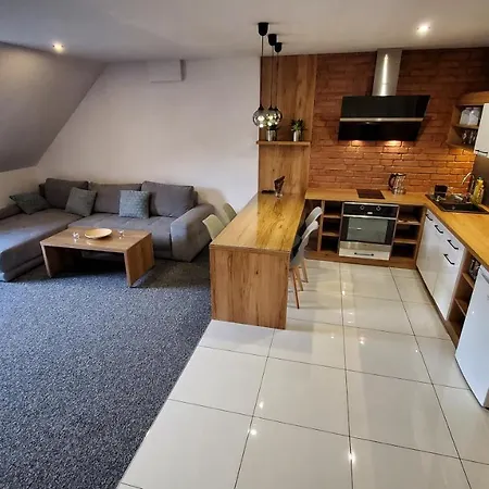 Kania * 什恰夫尼察